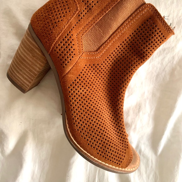 TOMS Peep-toe Boots - Picture 2 of 4